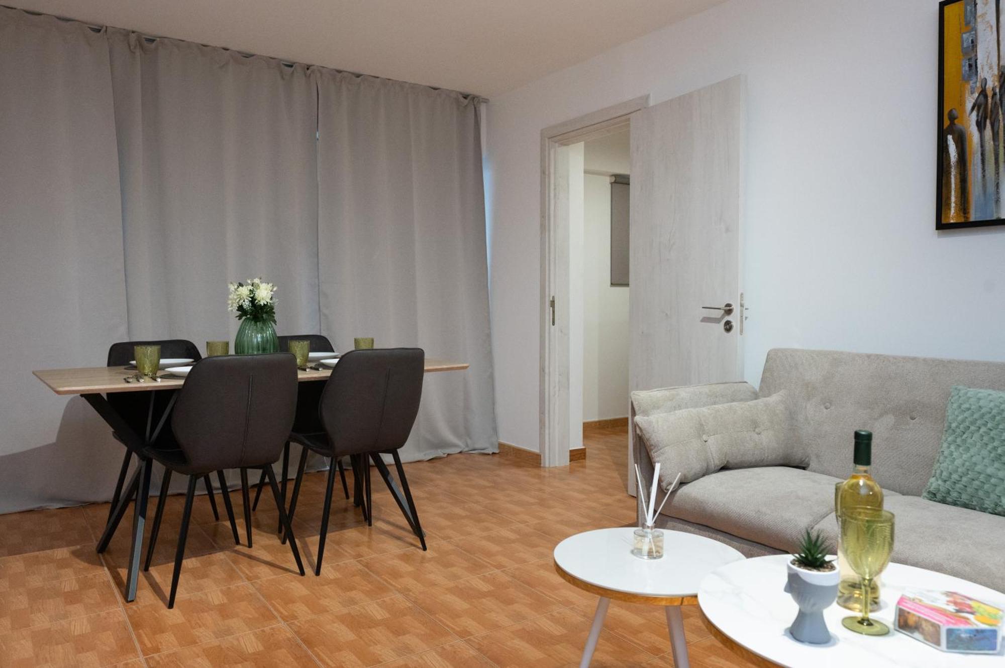 Napa Centrale Suites Ayia Napa Ngoại thất bức ảnh