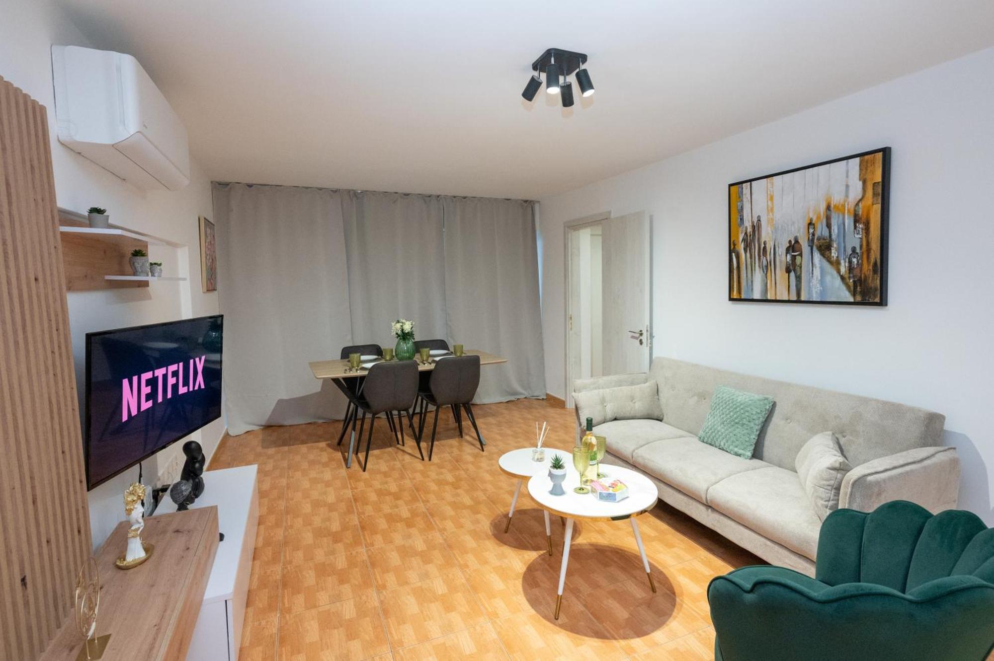 Napa Centrale Suites Ayia Napa Ngoại thất bức ảnh