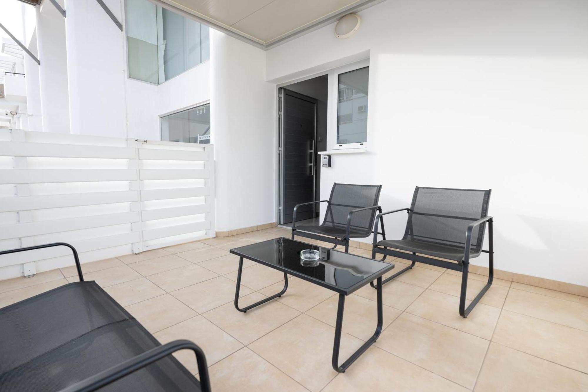 Napa Centrale Suites Ayia Napa Ngoại thất bức ảnh