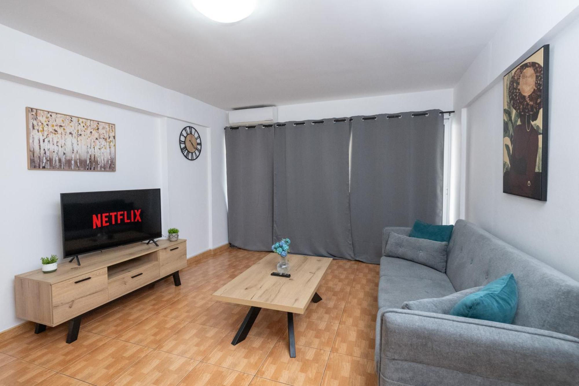 Napa Centrale Suites Ayia Napa Ngoại thất bức ảnh