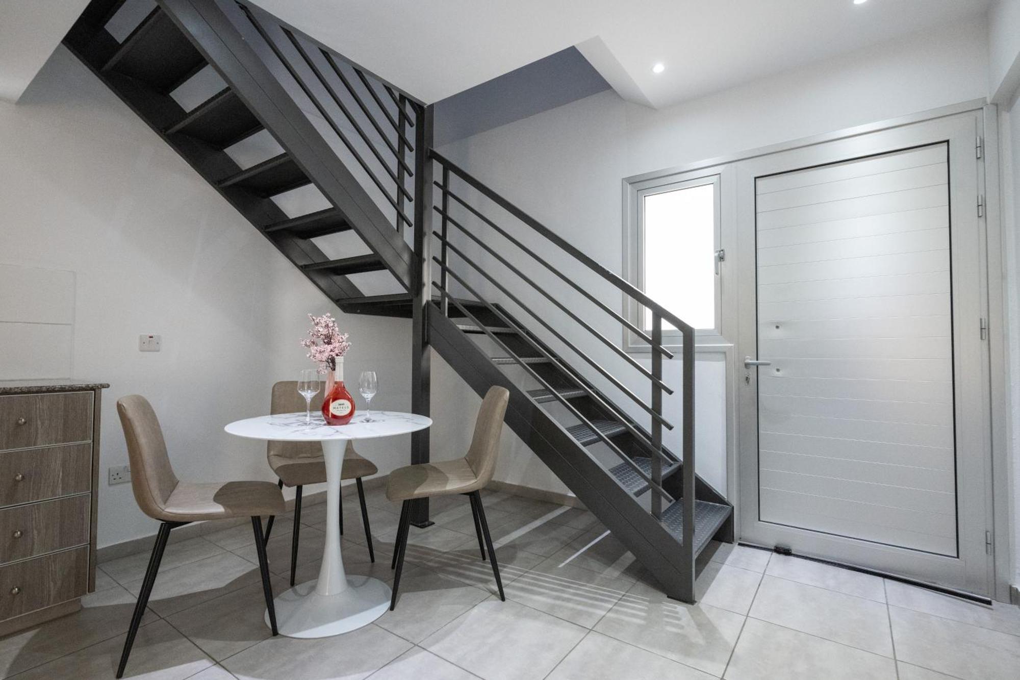 Napa Centrale Suites Ayia Napa Ngoại thất bức ảnh