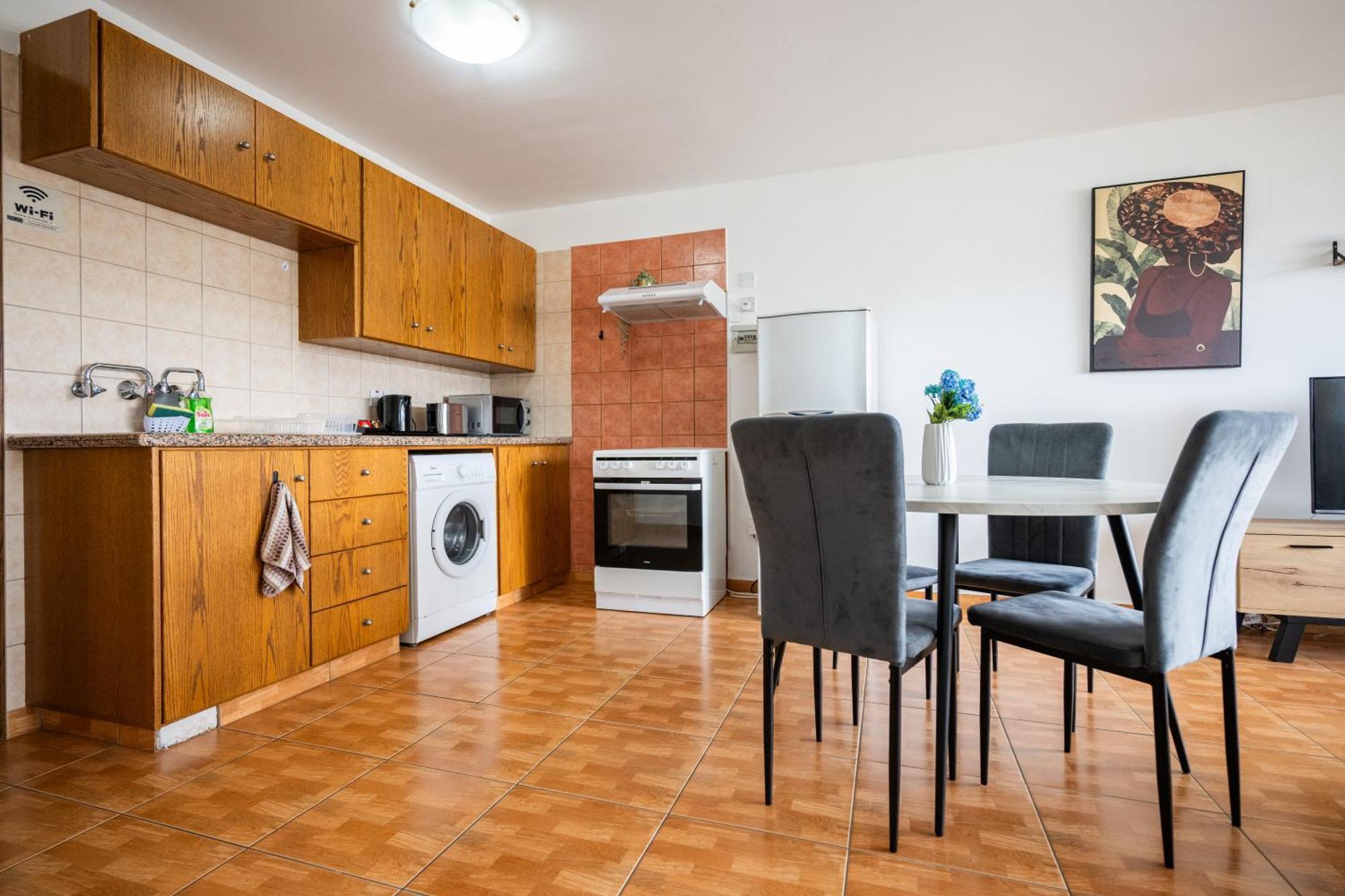 Napa Centrale Suites Ayia Napa Ngoại thất bức ảnh