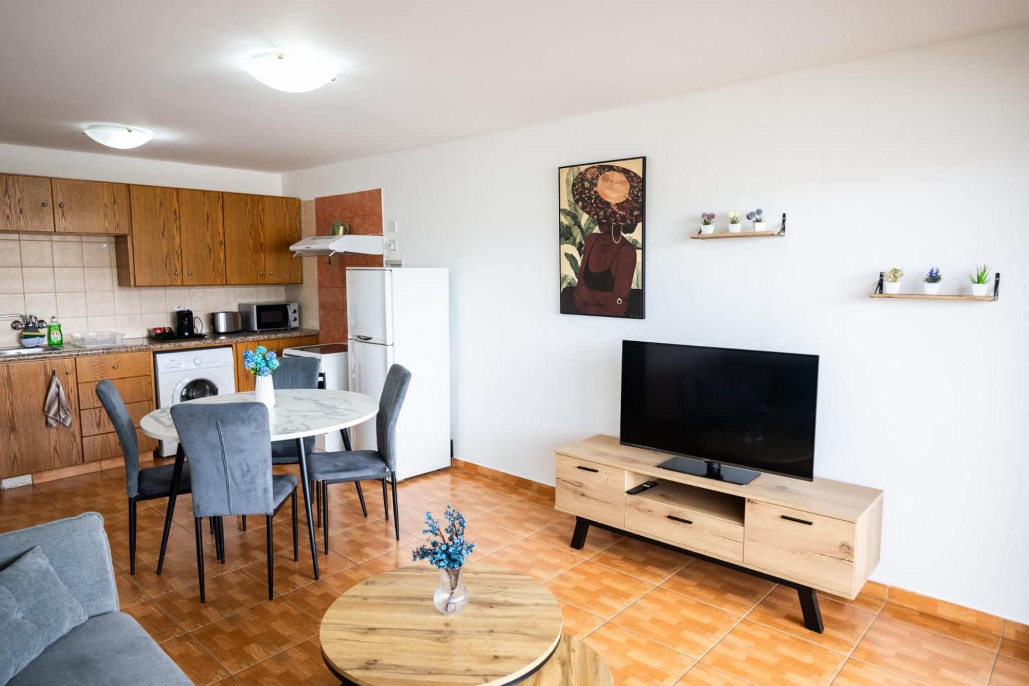 Napa Centrale Suites Ayia Napa Ngoại thất bức ảnh